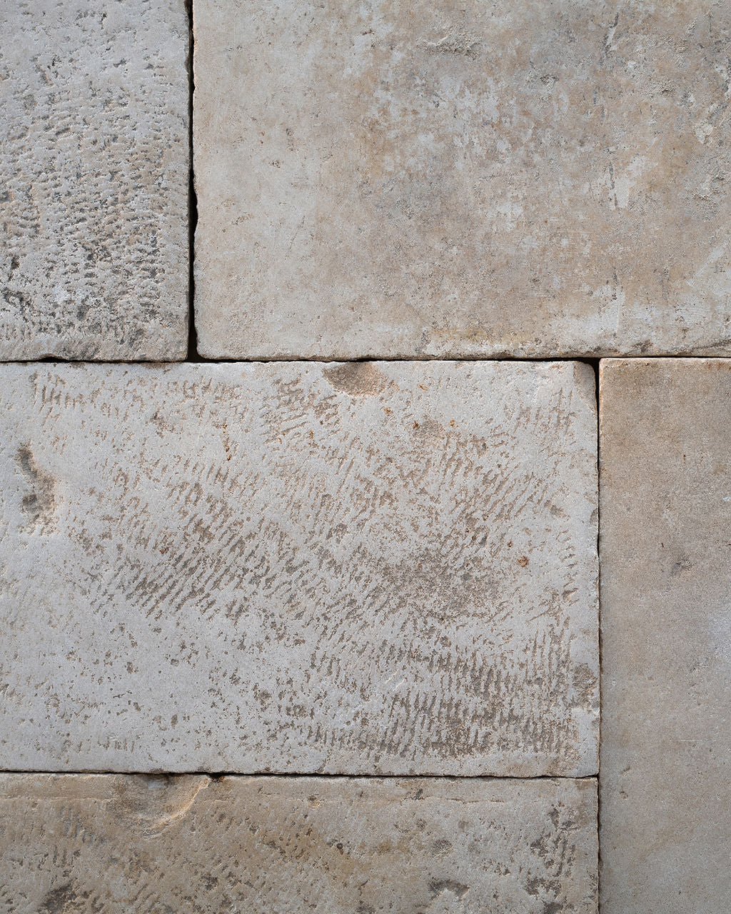 Reclaimed Basilica Italian Limestone, view 1