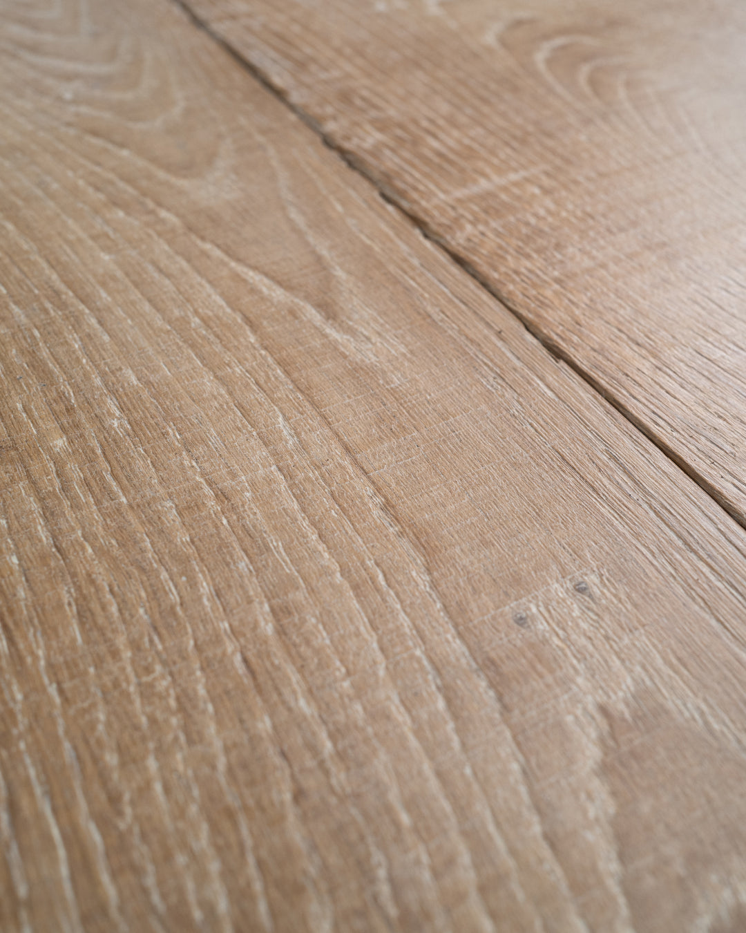 Holly-Wood French Oak