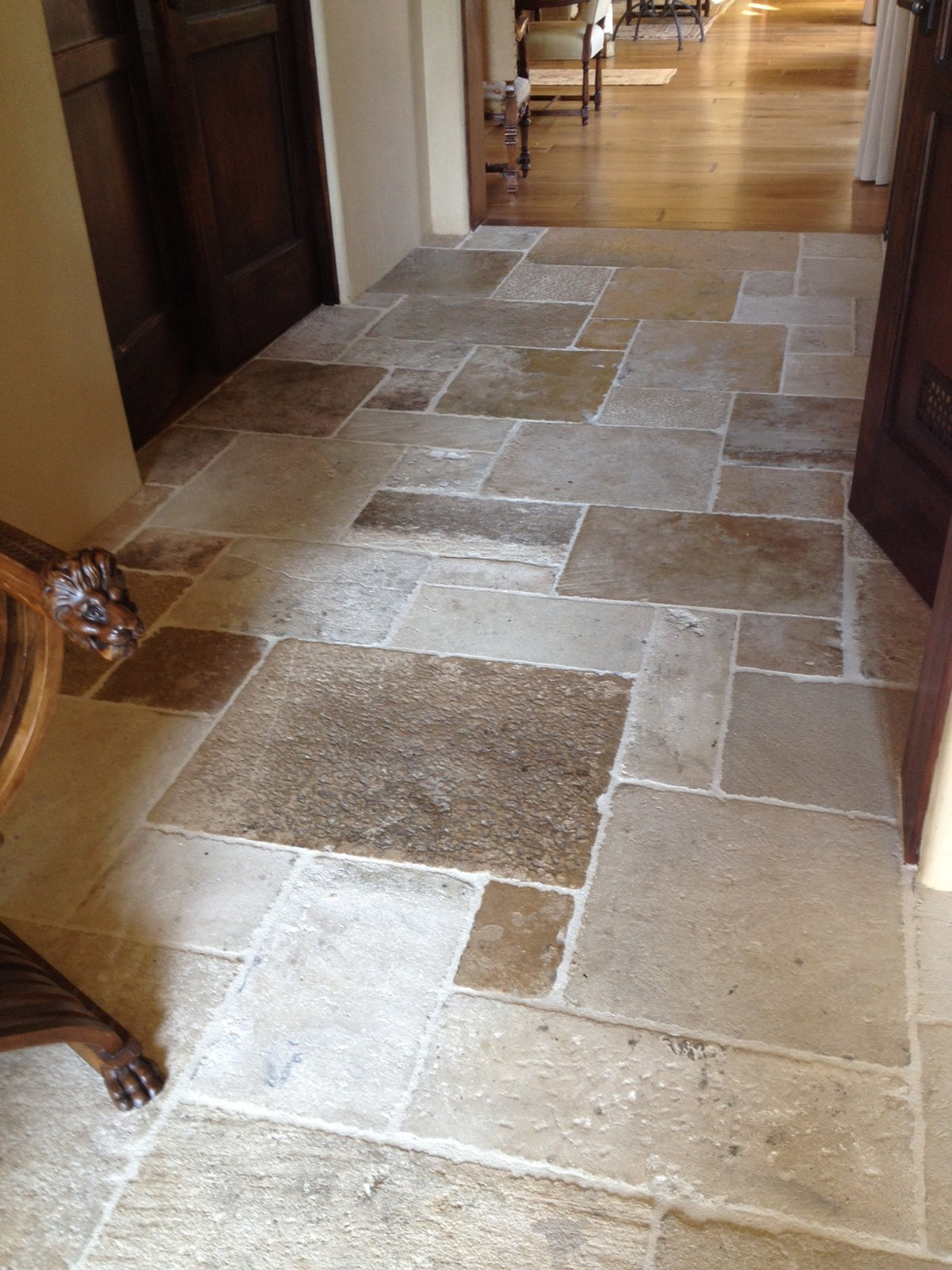 Reclaimed Dalle de Bourgogne French Limestone