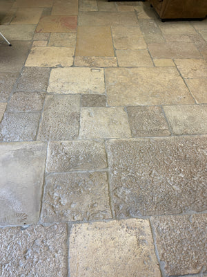 Reclaimed Dalle de Bourgogne French Limestone