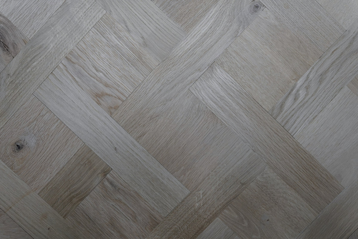 Detail of the woven pattern on a milled-face Versailles panel